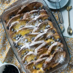 fuente rectangular con bread and butter pudding